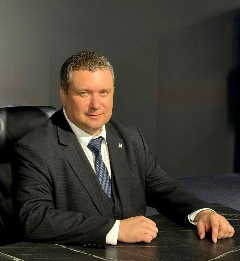 Михаил Сафонов